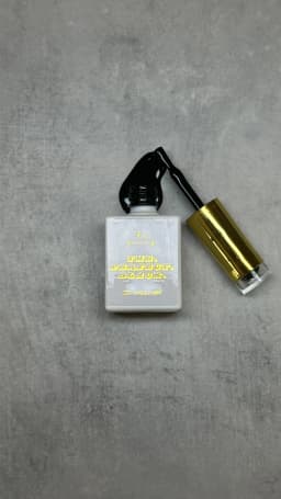 Gel polish - The perfect Black